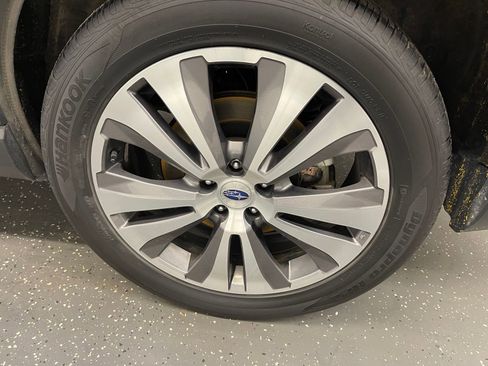 Used 2021 Subaru Ascent Limited w/ Technology Package image 20