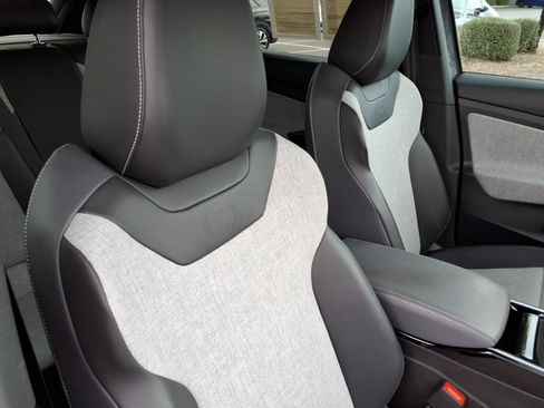 Certified 2023 Volkswagen ID.4 Pro RWD image 12
