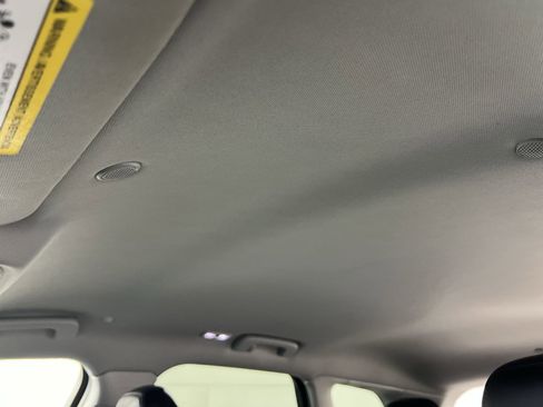 Used 2022 Lincoln Corsair Standard w/ Equipment Group 101A image 22