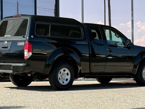 Used 2018 Nissan Frontier S RWD image 12