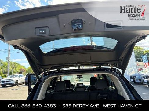 Certified 2024 Nissan Rogue SV w/ SV Premium Package AWD/4WD image 22