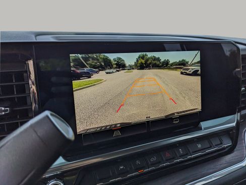 Used 2024 GMC Sierra 1500 SLT RWD image 28