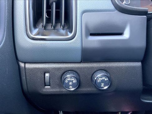 Used 2022 Chevrolet Colorado Z71 image 32