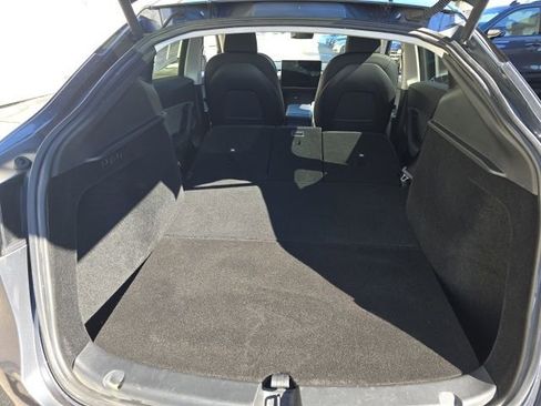 Used 2023 Tesla Model Y Long Range image 10