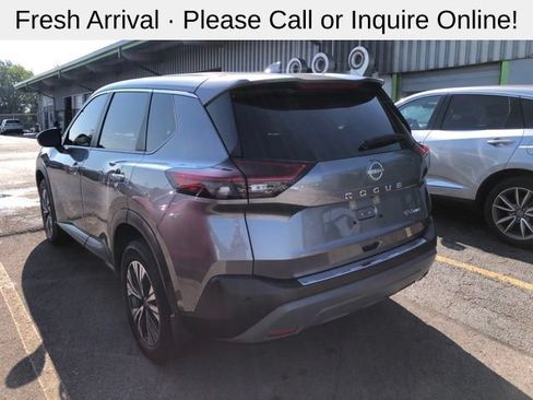 Used 2023 Nissan Rogue SV AWD/4WD image 3