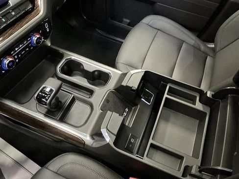 New 2026 GMC Sierra 1500 Elevation w/ Elevation Premium Package AWD/4WD image 18
