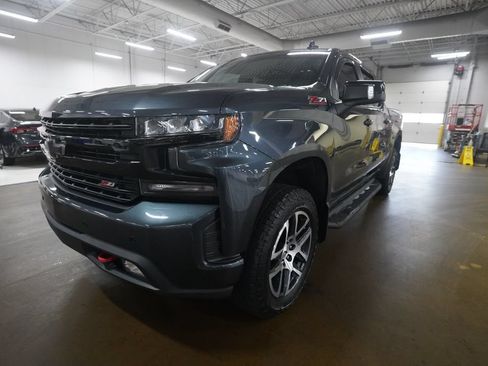 Used 2020 Chevrolet Silverado 1500 LT Trail Boss AWD/4WD image 12