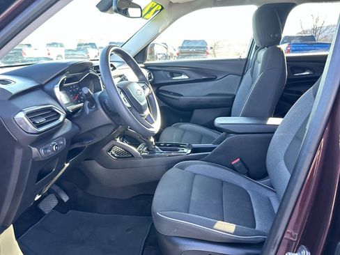 Used 2022 Chevrolet TrailBlazer LT w/ Convenience Package image 21