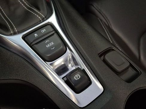 Used 2022 Chevrolet Camaro LT w/ Technology Package RWD image 22
