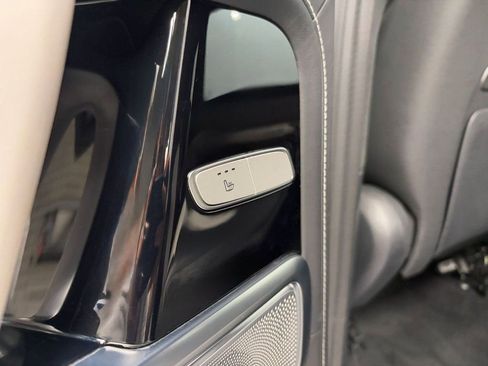 Used 2021 Mercedes-Benz G 550 G 550 image 27