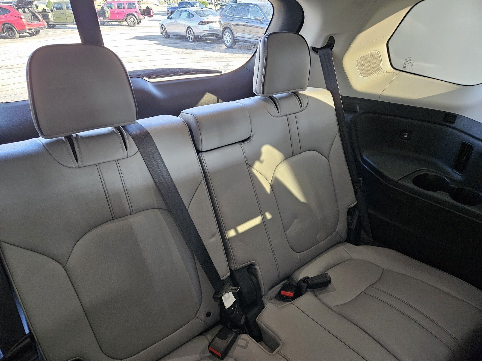 Used 2024 Honda Pilot Elite image 13