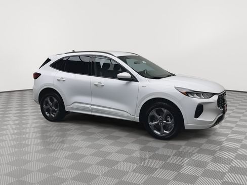 Used 2023 Ford Escape ST-Line Select w/ Tech Pack #1 AWD/4WD image 38