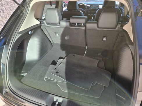 Used 2024 Honda HR-V EX-L image 17