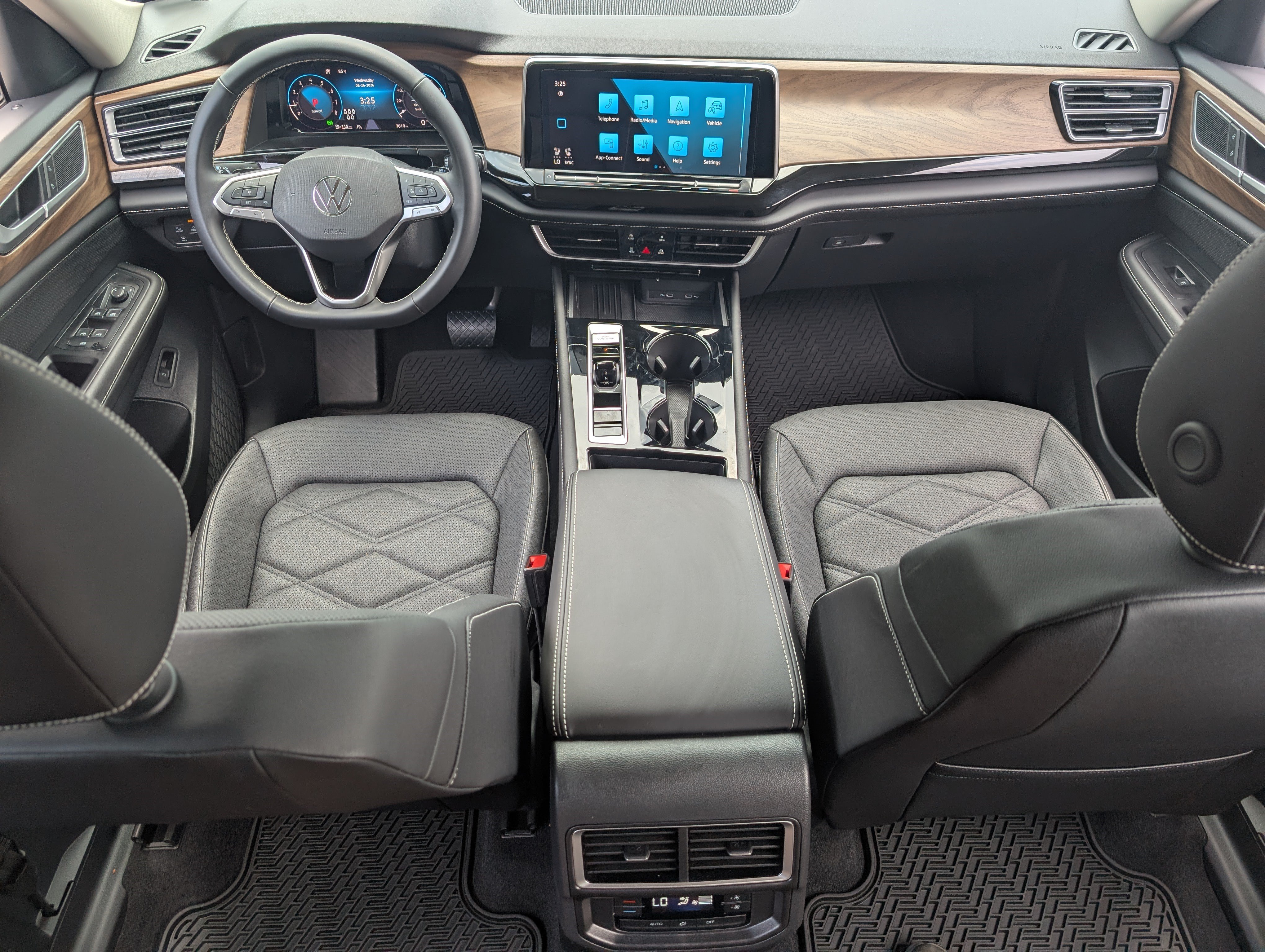 Used 2026 Volkswagen Atlas SE w/ Black Wheel Package FWD image 22