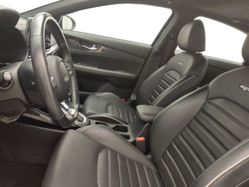 Used 2023 Kia Forte GT-Line w/ GT-Line Premium Package FWD image 17
