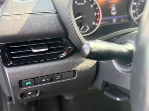 Used 2023 Nissan Sentra SV FWD image 13