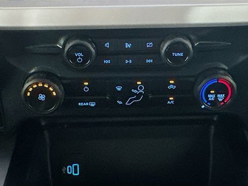 Used 2023 Ford F350 XLT w/ FX4 Off-Road Package AWD/4WD image 16