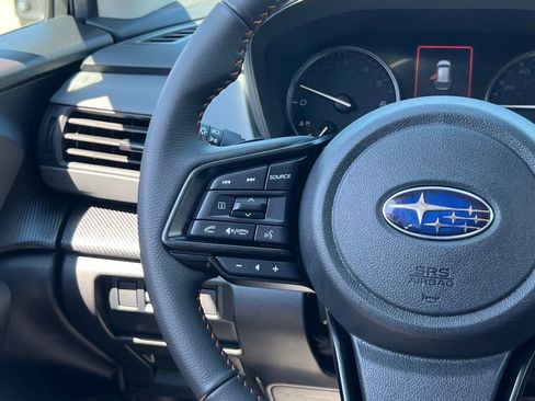 Certified 2025 Subaru Crosstrek 2.5i Limited w/ Crosstrek Mirror Package AWD/4WD image 21