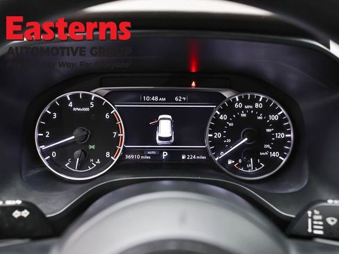 Used 2023 Nissan Rogue S AWD/4WD image 18