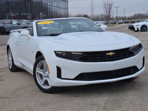 Used 2023 Chevrolet Camaro LT RWD image 4