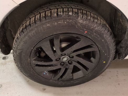 Used 2023 Land Rover Range Rover Evoque S image 2