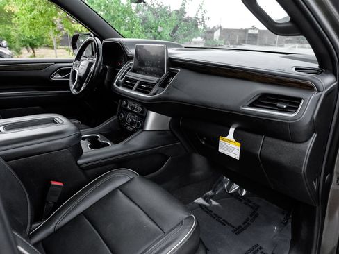 Used 2021 Chevrolet Tahoe Premier w/ Premium Package RWD image 14