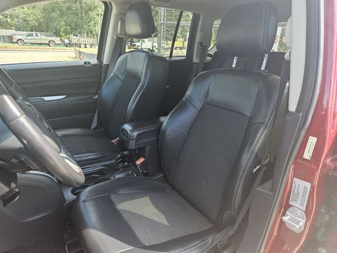 Used 2017 Jeep Compass Latitude AWD/4WD image 11