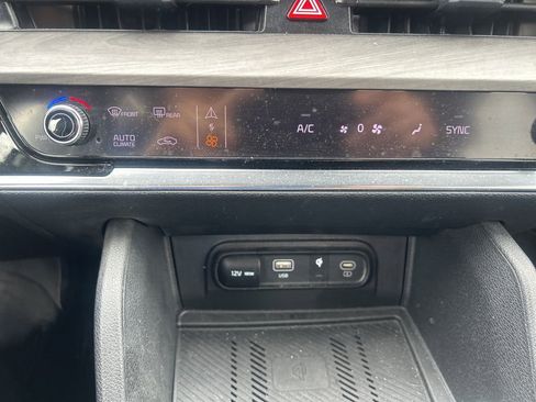 Certified 2023 Kia Sportage X-Line w/ X-Line Premium Package image 13