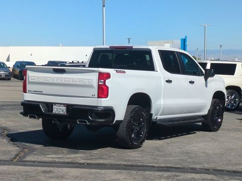 Used 2024 Chevrolet Silverado 1500 LT Trail Boss w/ LT Trail Boss Premium Package AWD/4WD image 8