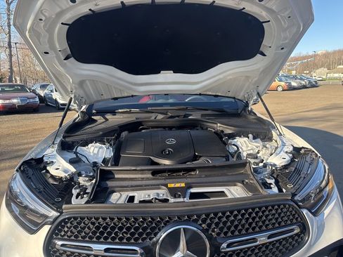 Used 2024 Mercedes-Benz GLC 300 4MATIC image 54