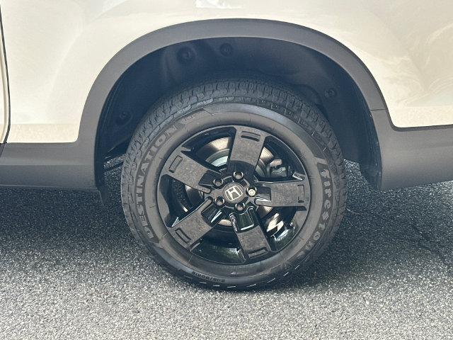 Used 2025 Honda Ridgeline Black Edition image 21