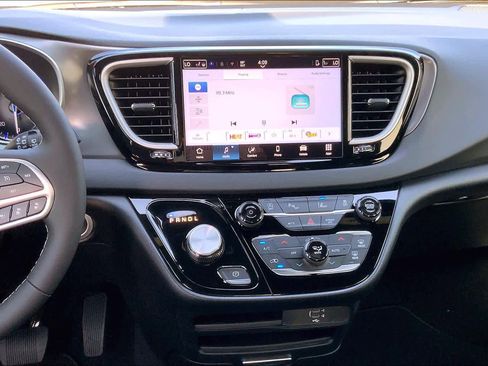 New 2026 Chrysler Voyager LX image 13