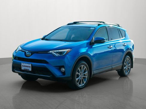 Used 2018 Toyota RAV4 Limited AWD/4WD image 3