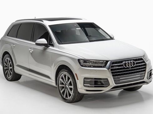 Used 2017 Audi Q7 3.0T Premium Plus w/ Premium Plus Package AWD/4WD image 6