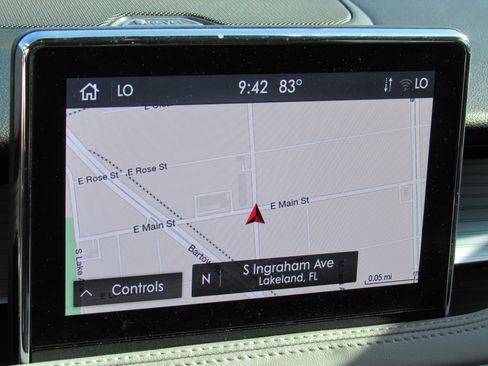 Used 2022 Lincoln Corsair Reserve w/ Equipment Group 201A image 16