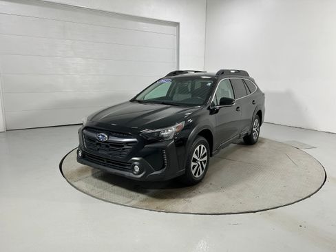 Used 2023 Subaru Outback Premium AWD/4WD image 19