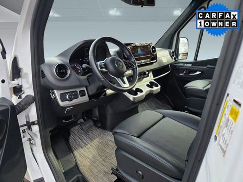 Used 2022 Mercedes-Benz Sprinter 2500 image 27