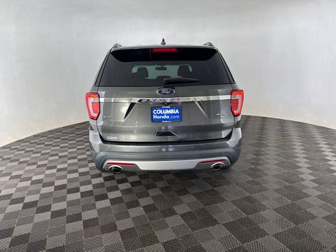 Used 2017 Ford Explorer XLT w/ Equipment Group 202A AWD/4WD image 6
