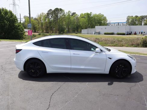 Used 2020 Tesla Model 3 Long Range image 11