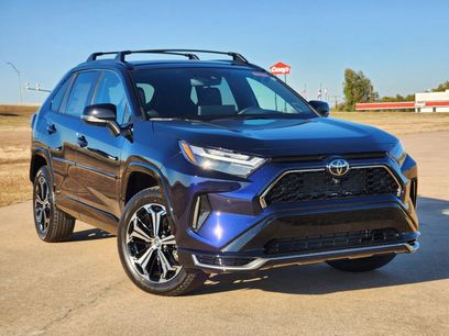 New 2025 Toyota RAV4 XSE w/ Premium Package