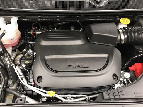 Used 2026 Chrysler Pacifica Select FWD image 23