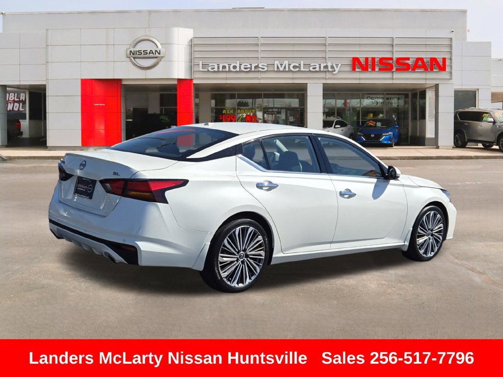 Used 2025 Nissan Altima 2.5 SL FWD image 3