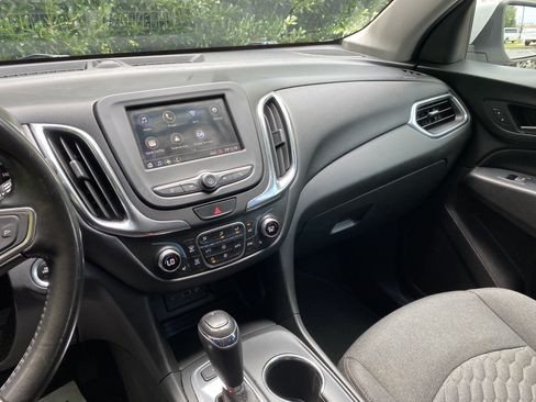 Used 2019 Chevrolet Equinox LT FWD image 22