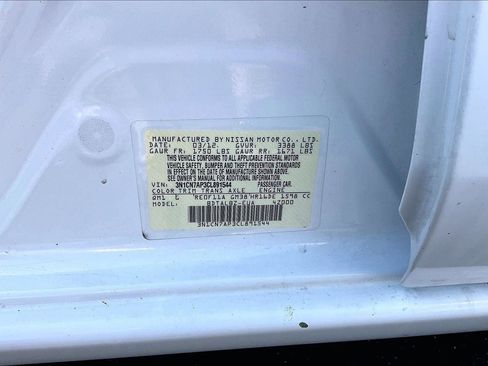 Used 2012 Nissan Versa SV w/ Convenience Pkg FWD image 33