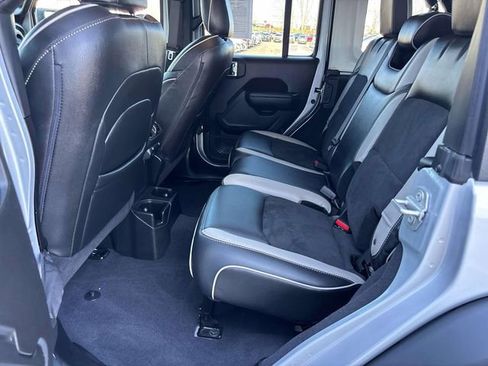 Used 2024 Jeep Wrangler Sport S AWD/4WD image 10