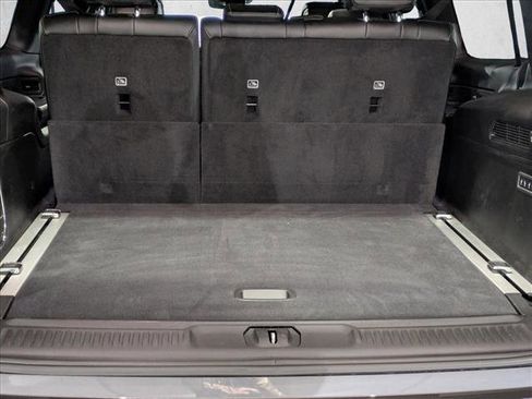 Used 2024 Jeep Wagoneer L Series II w/ Convenience Group I image 6