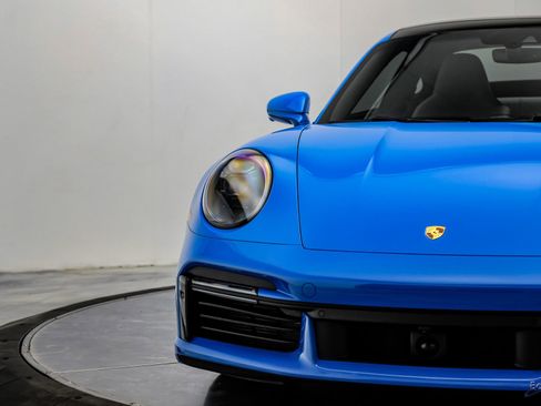 Used 2022 Porsche 911 Turbo S AWD/4WD image 32
