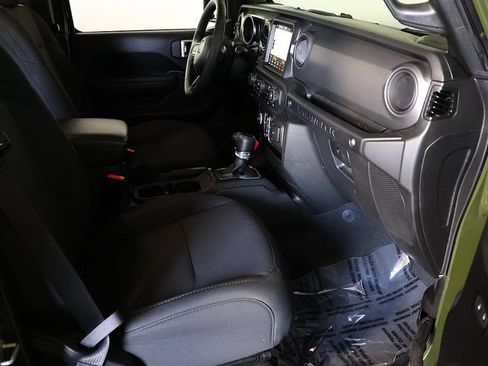 Used 2023 Jeep Wrangler Unlimited w/ Cold Weather Group AWD/4WD image 36