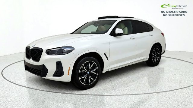 Used 2025 BMW X4 xDrive30i AWD/4WD image 3