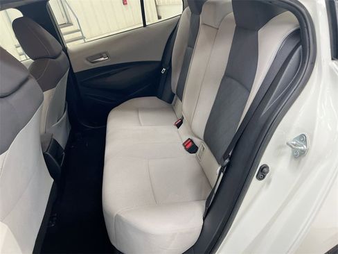 Used 2020 Toyota Corolla LE image 22